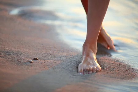 Portez votre attention dans vos plantes de pieds